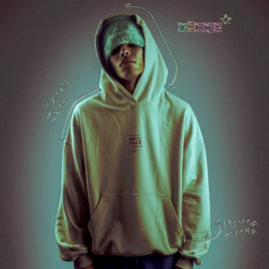 banner polera básica con estampado frontal